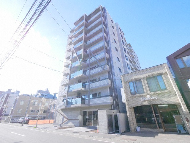 北海道札幌市中央区南六条西１２（マンション）の賃貸物件の外観