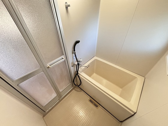 バス・シャワールーム　バスルーム