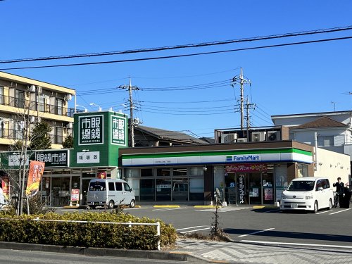 【コーポ椚田のコンビニ】