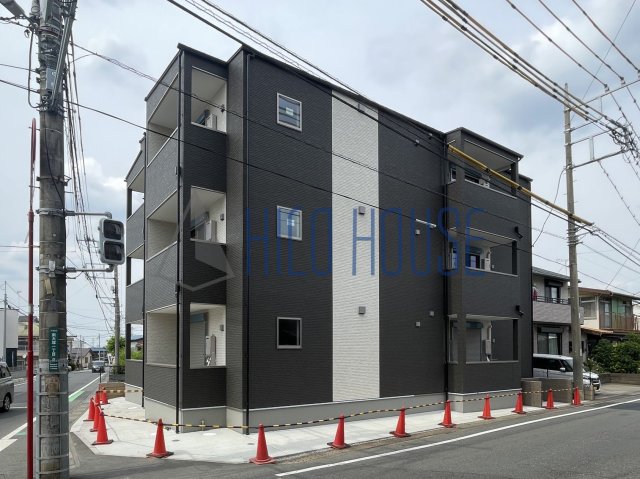 【ジーメゾン川越南大塚の建物外観】