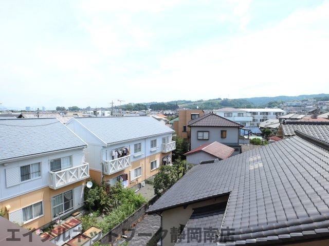 【静岡市駿河区小鹿のマンションの眺望】