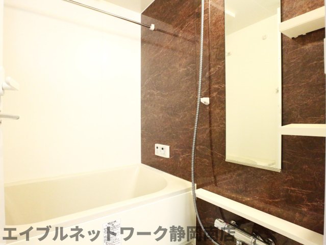 バス・シャワールーム　日々の疲れを癒すお風呂付です