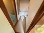 トイレ　こちらはトイレです。清潔感があり、安心して使用できます。