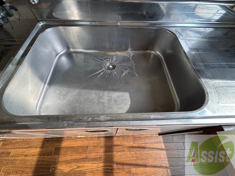 洗面設備　洗面台はありませんがこちらで洗顔などができます。