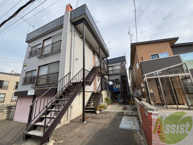 建物外観　札幌市東区北３５条東「コーポ金沢」