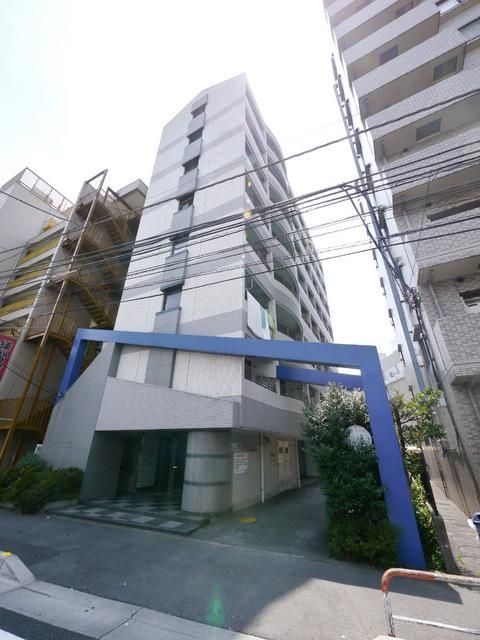 川口市芝新町のマンションの建物外観