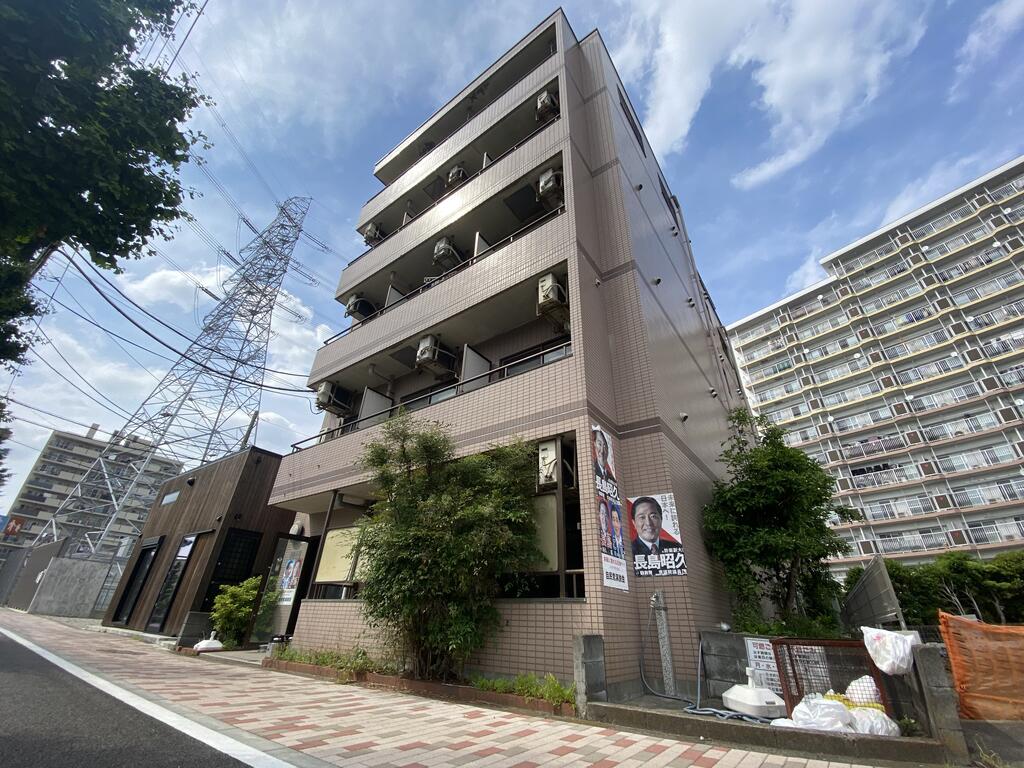 建物外観　北浜ビル5階建て