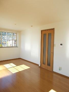 居室・リビング　室内