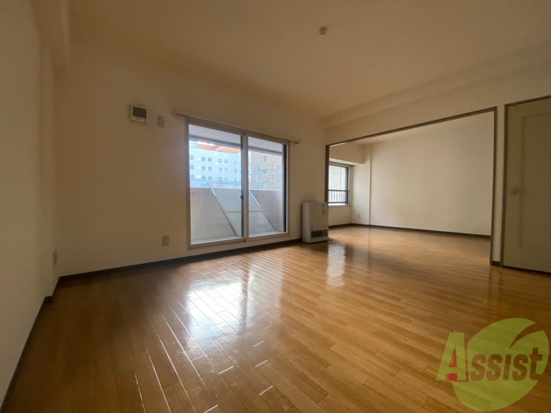 居室・リビング　広くてキレイなＬＤＫが広がっていて、充実した生活が送れそう。