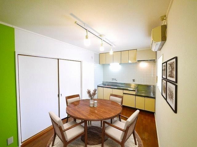 居室・リビング　CGで家具等を配置したもので家具等は含まれません