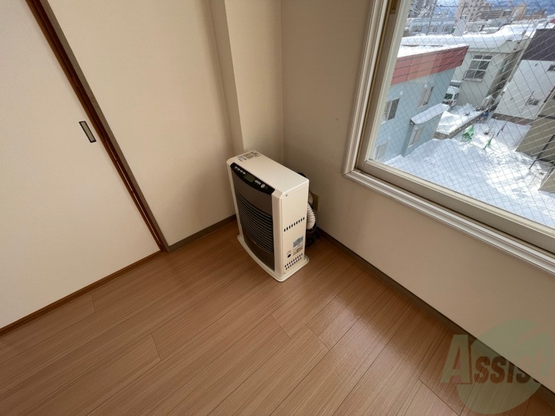 その他設備　灯油暖房です。寒い冬もこれで乗り切りましょう！