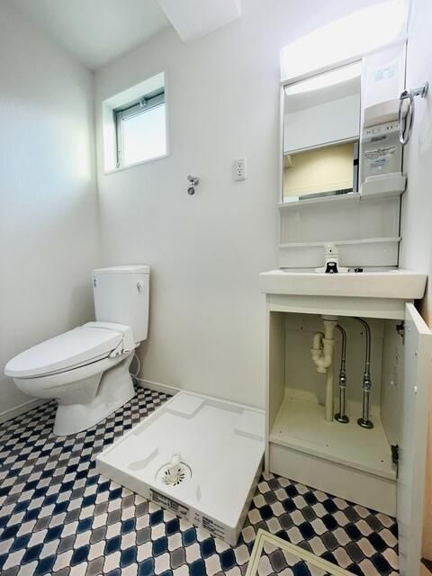 洗面設備　嬉しい洗面台は独立タイプ！