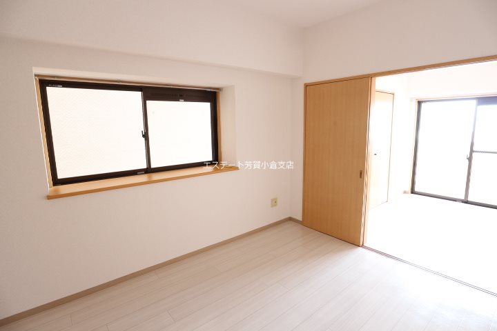 居室・リビング　現況優先。