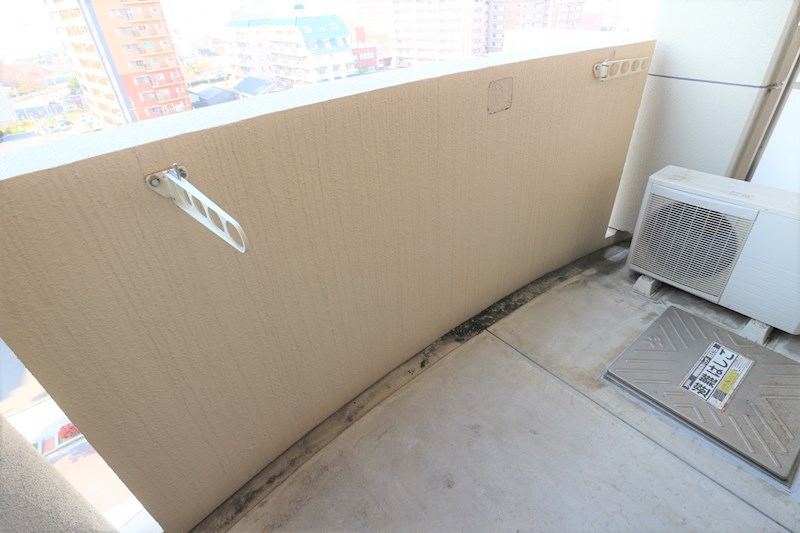 バルコニー　現況優先。