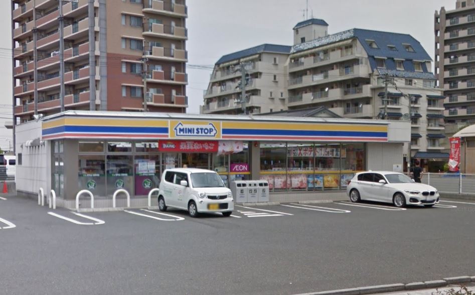 コンビニ　ミニストップ 門司港レトロ店（コンビニ）まで169m