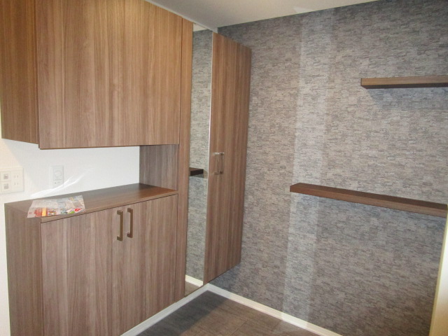 玄関　大型シューズボックス