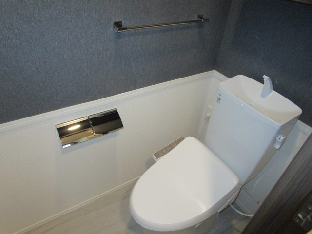 トイレ　シャワートイレでスッキリ