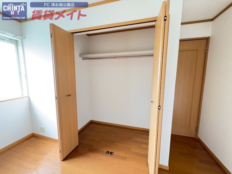 収納　同物件別部屋反転タイプ