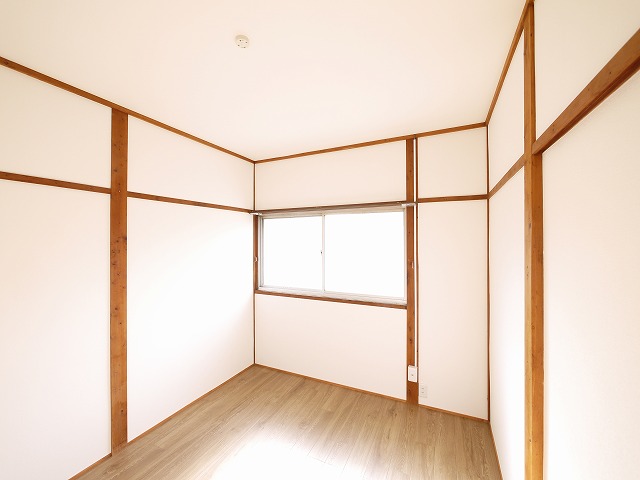 その他部屋・スペース　落ち着いて過ごせるお部屋なので、寝室にいかがでしょうか