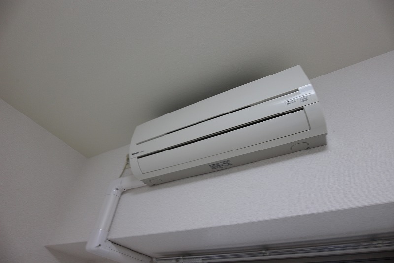 その他設備　夏や冬に大活躍のエアコンも付いてます。