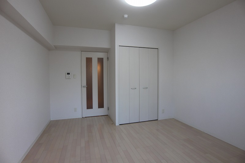 その他部屋・スペース　照明もついております。