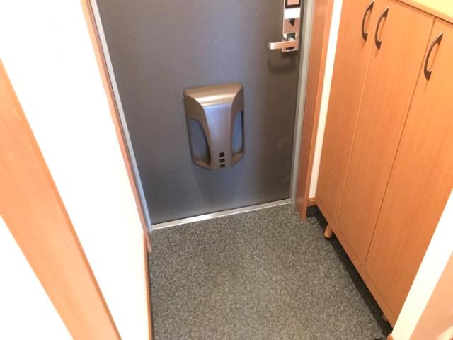 玄関　玄関（イメージ）