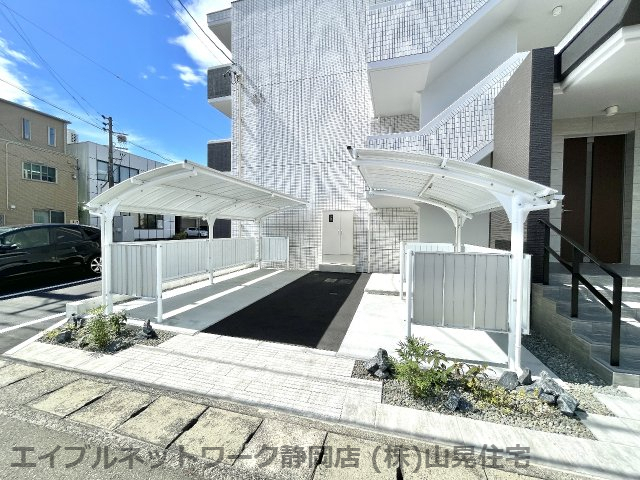 その他共有部分　建築中