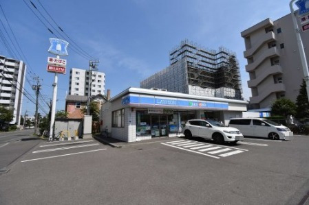 コンビニ　ローソン 札幌北13条東店（コンビニ）まで417m