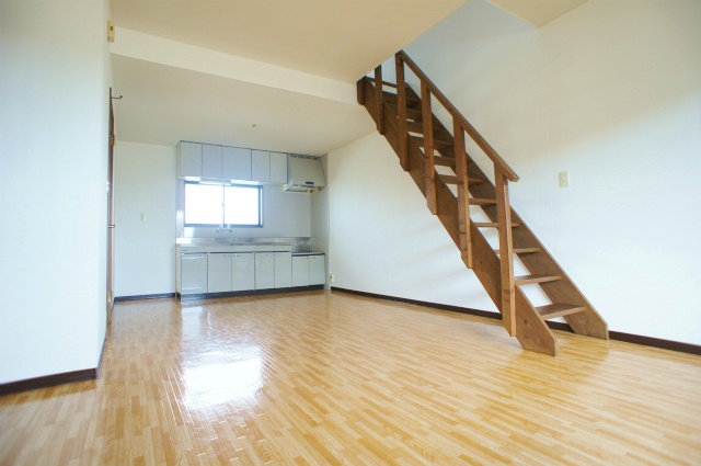 居室・リビング　居間です