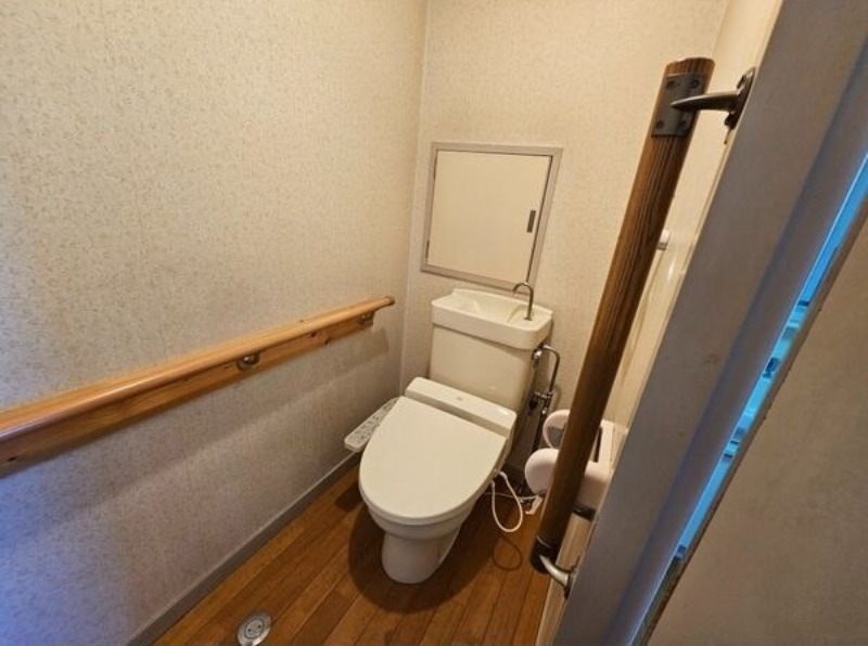 トイレ　図面と現状に相違がある場合には現状を優先