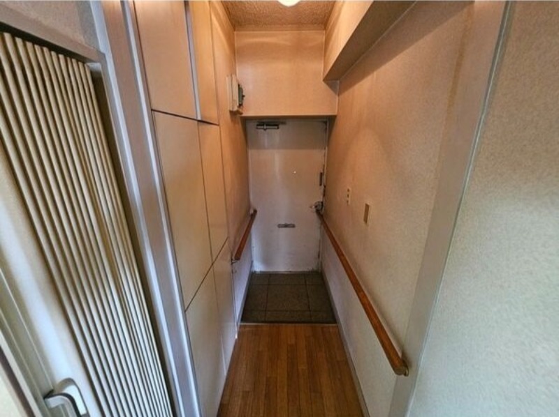 玄関　図面と現状に相違がある場合には現状を優先