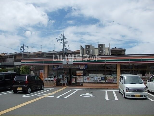 コンビニ　セブンイレブン 大東中垣内5丁目店（コンビニ）まで354m
