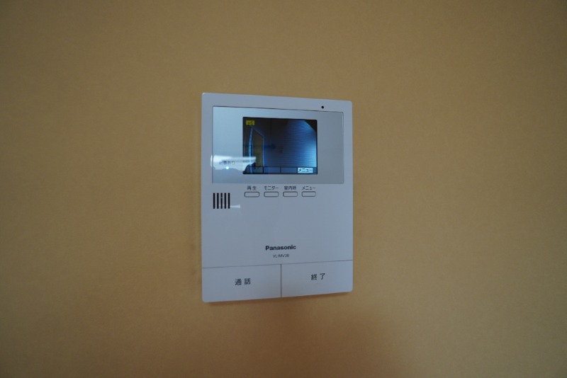 セキュリティ　モニター付きインターホン