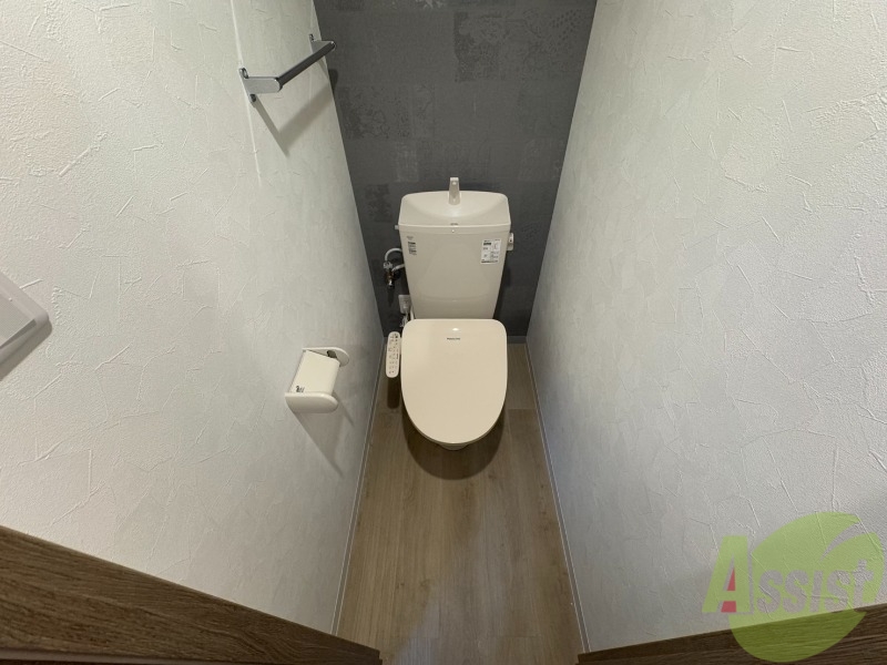 トイレ　こちらはトイレです。清潔感があり、安心して使用できます。