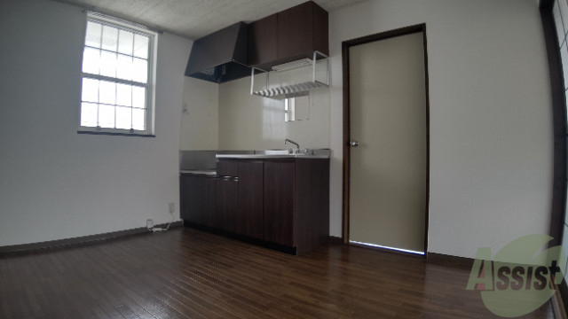 居室・リビング　ＤＫは広さもありダイニングテーブルなども置けそうですね。