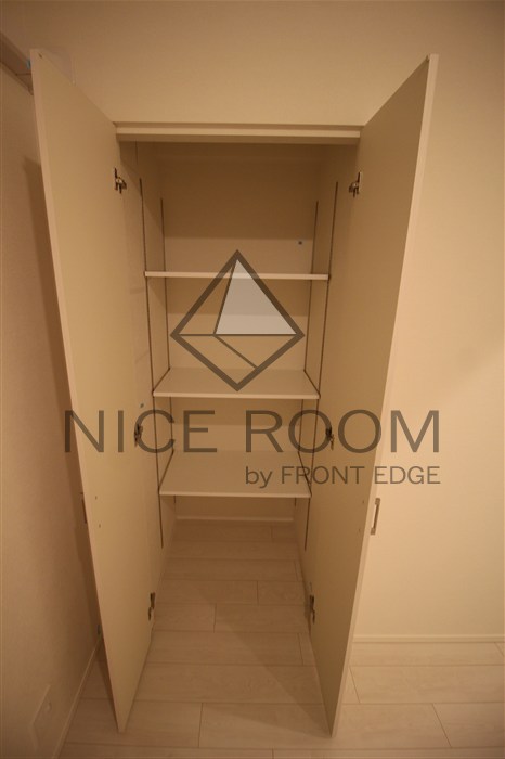 収納　スプランディッド上本町WEST　収納