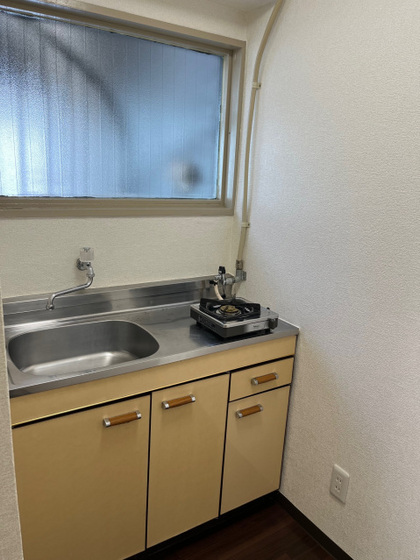 キッチン　※別号室の写真です。