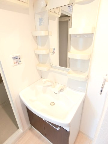 洗面設備　詳細は、RISUMO江坂本店→06-6155-7137まで♪