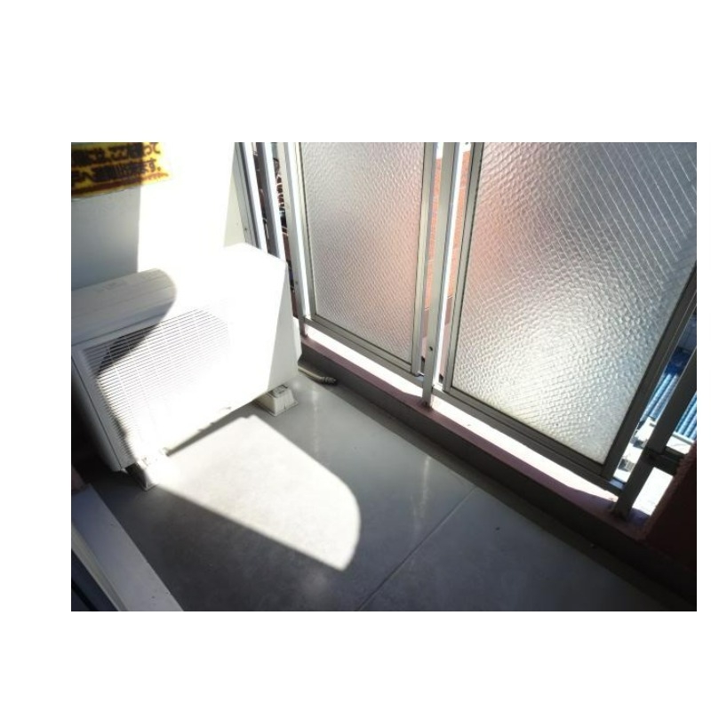 バルコニー　バルコニー完備です。