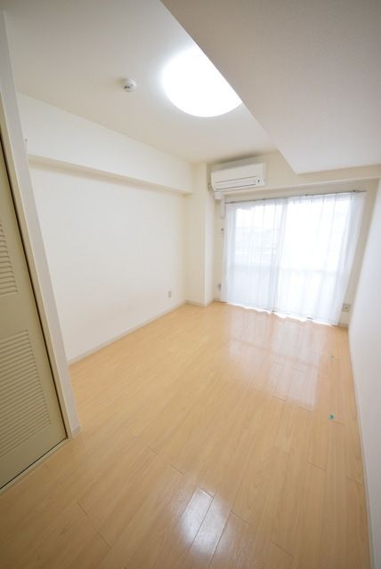 居室・リビング　★洋室6帖★