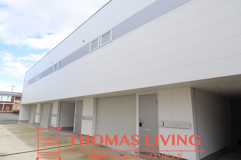 バルコニー　ガレージ