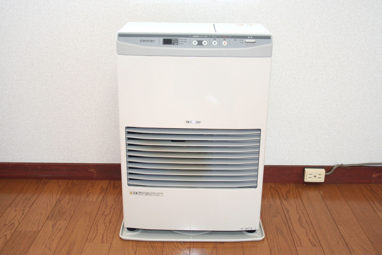 その他設備　冬の味方です。ストーブがあるとないとでは大違い