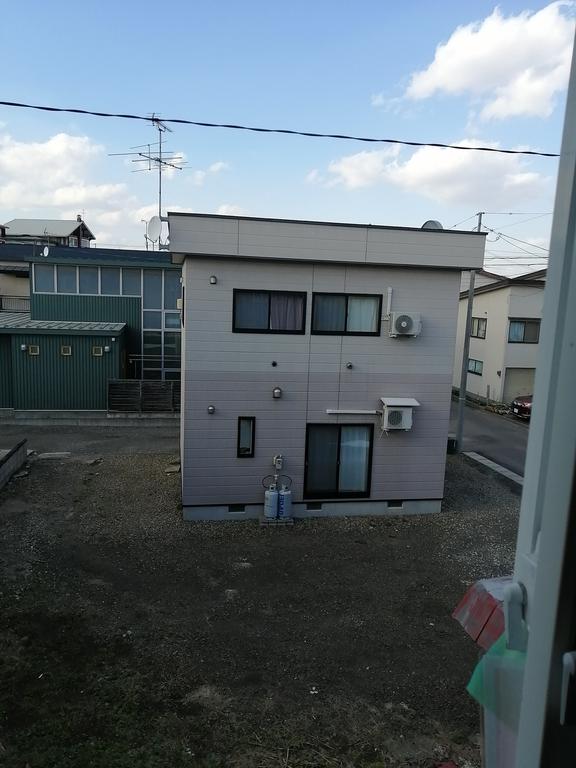 眺望　台所脇の窓からの眺望です。