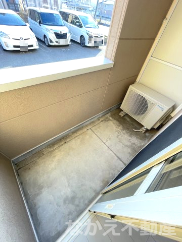 バルコニー　陽当たり良好なバルコニーです