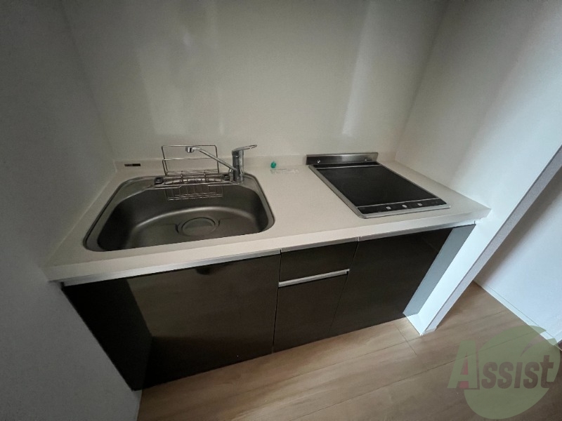 キッチン　キッチンは横幅が有って使いやすいですね。