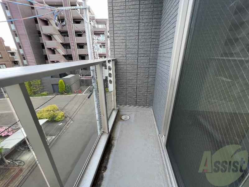 バルコニー　バルコニーは広さが有って使いやすいです。