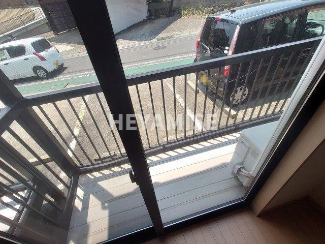 バルコニー　※室内画像は別号室のもの