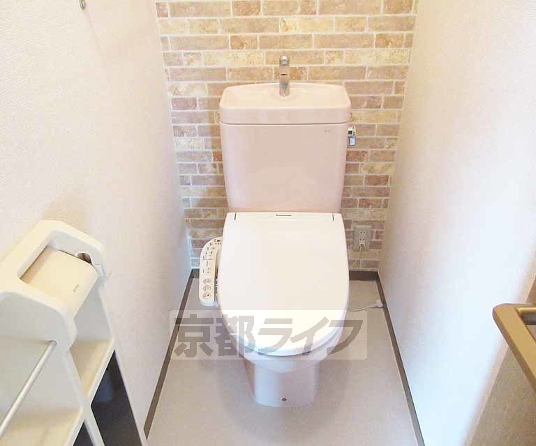 トイレ　ウォシュレット完備