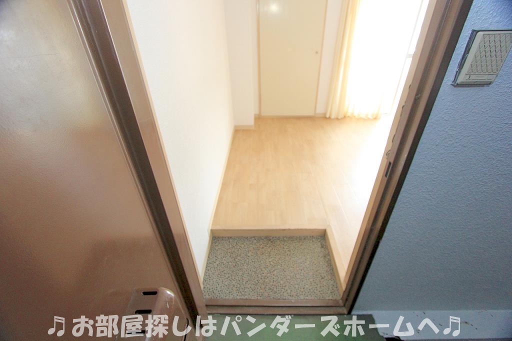 スプリング枚方II南館の玄関写真