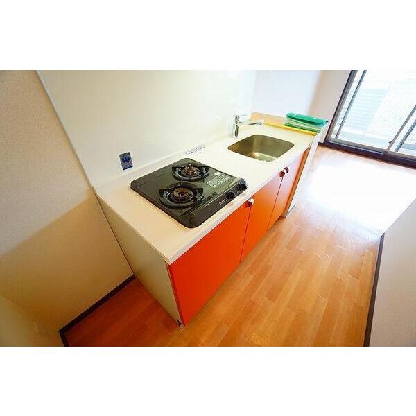 キッチン　同仕様写真となります。